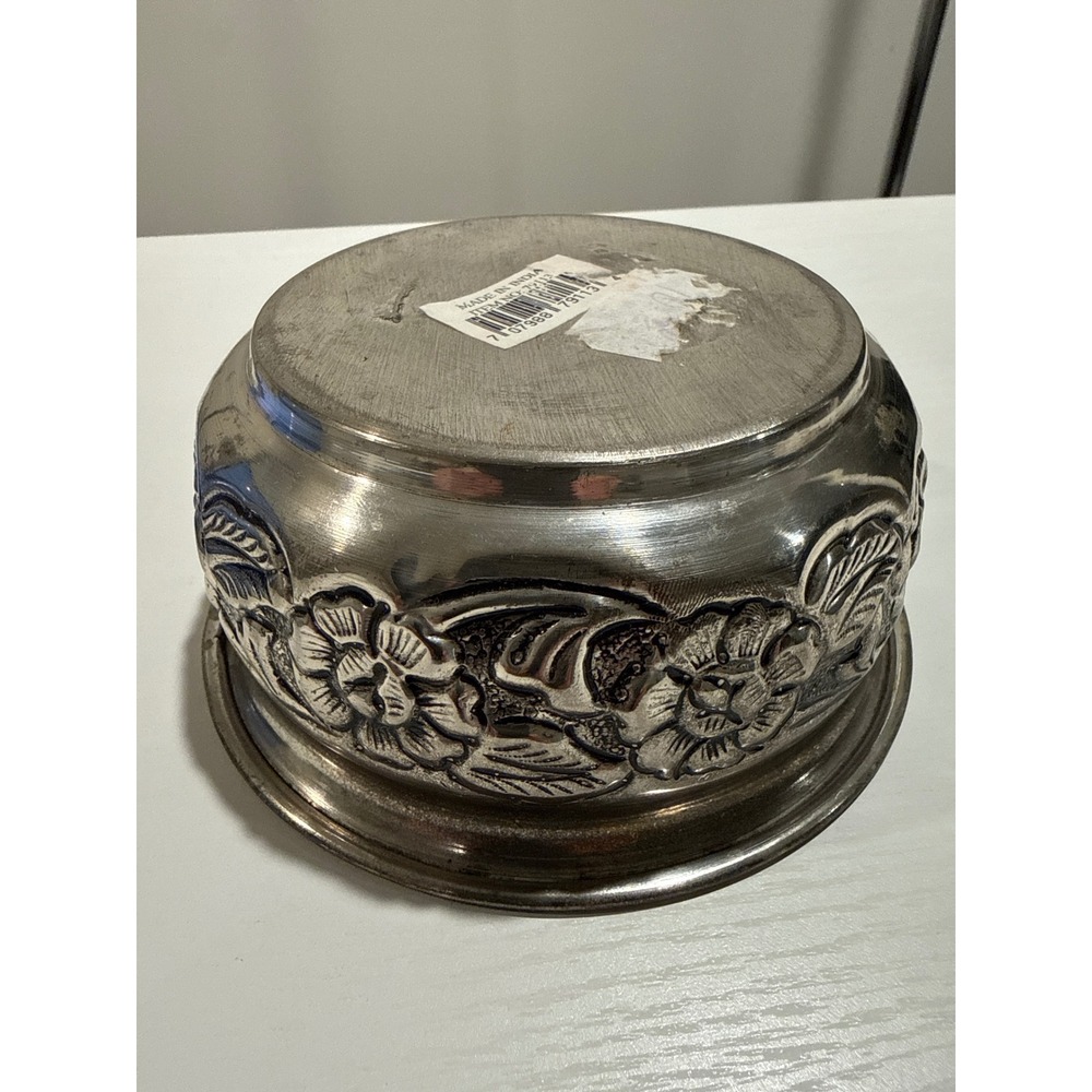 Vintage Silver Tone Embossed Floral Metal Bowl Made in India‎ Decorative 6 Inch - Picture 4 of 8